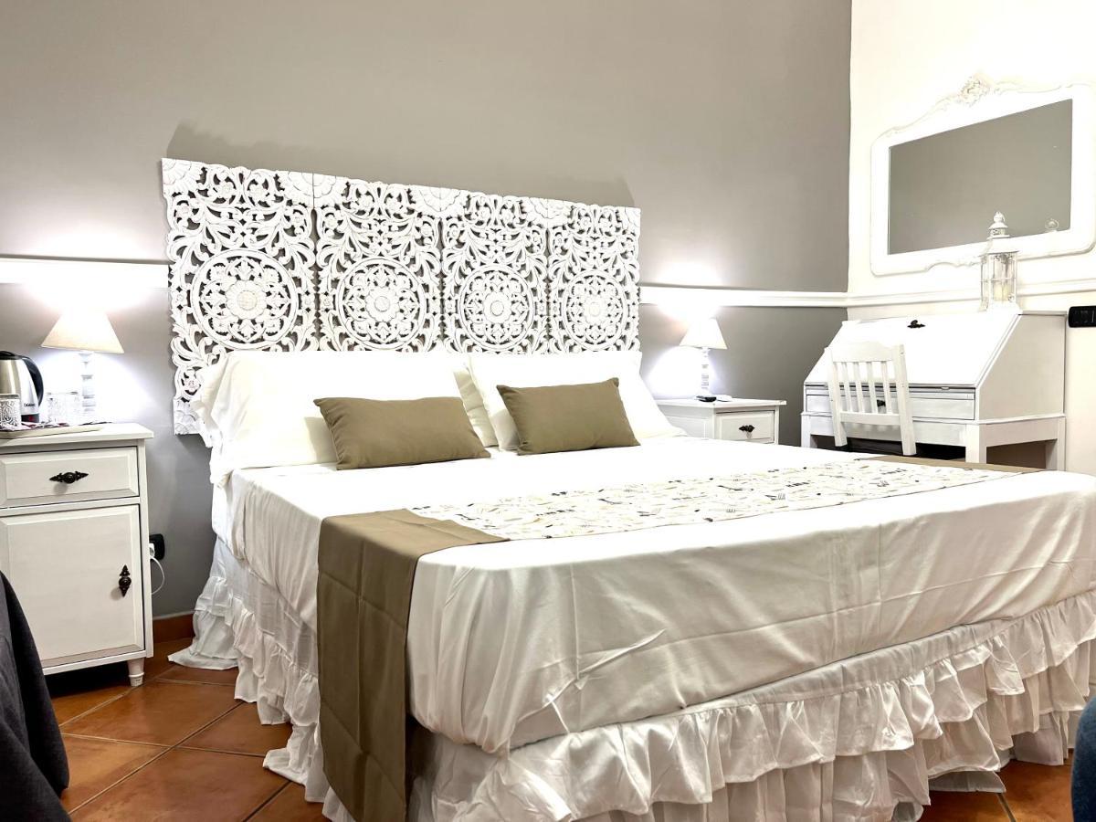 Bed and Breakfast Miluar - Centro Storico - Lungo La Via Della Musica Nápoles Exterior foto