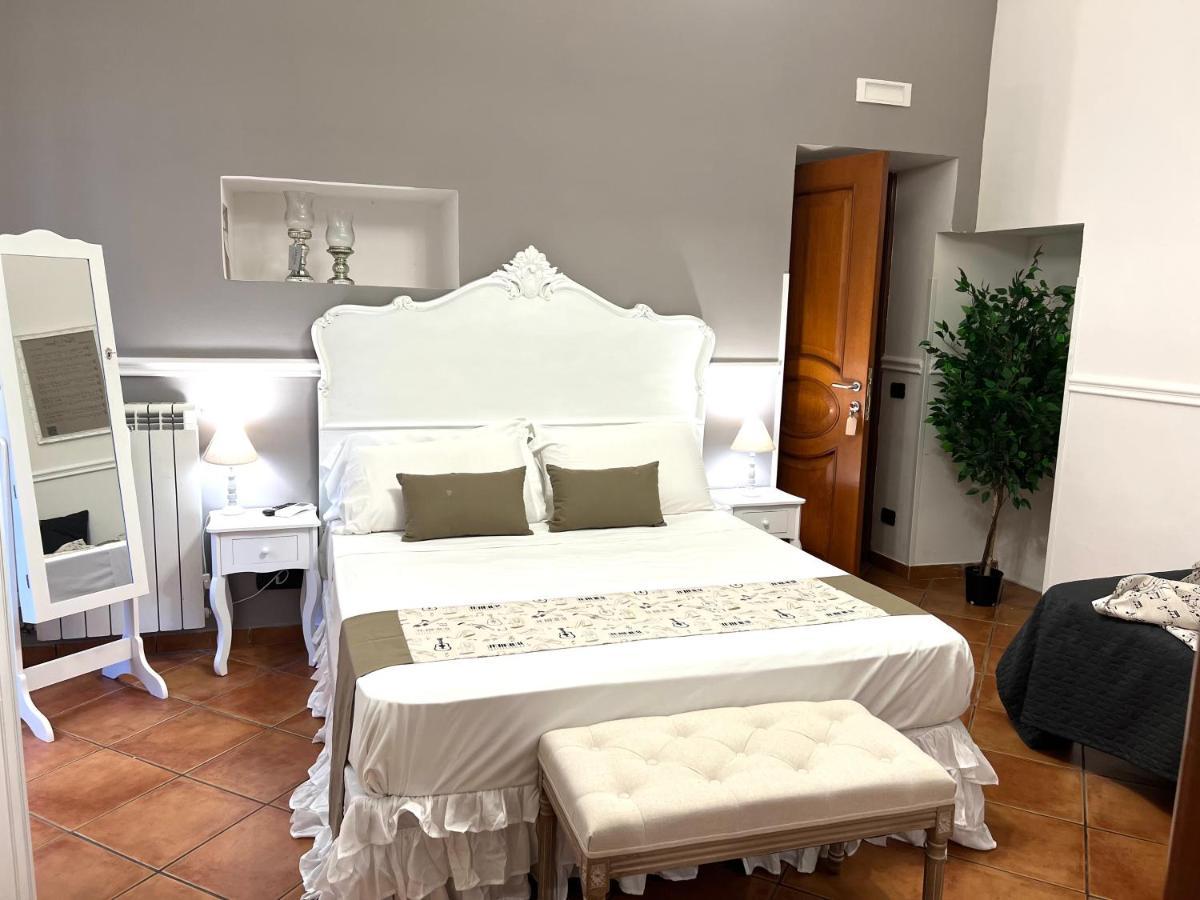 Bed and Breakfast Miluar - Centro Storico - Lungo La Via Della Musica Nápoles Exterior foto